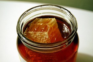 honeycomb honey