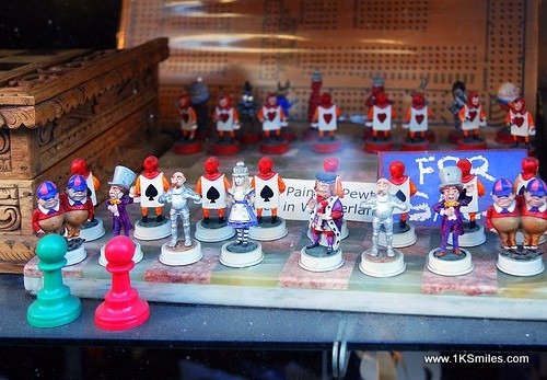 alice in wonderland chess set 1ksmiles amazon