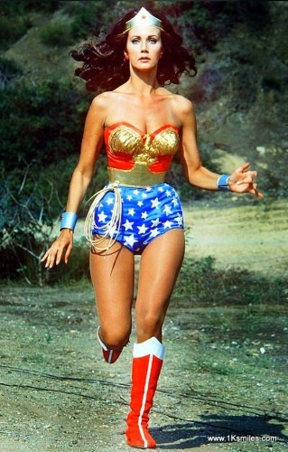 wonder woman running troy swezey