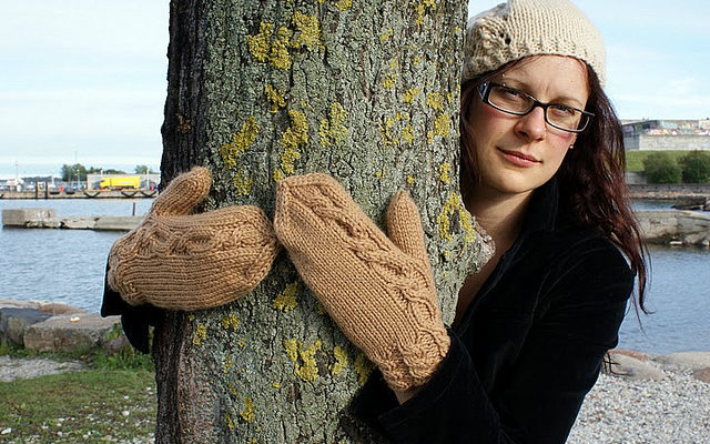 warm wollen mittens tree