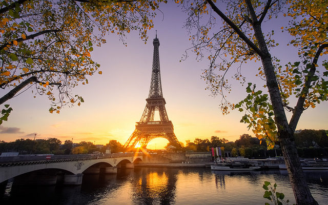 Eiffel Tower sun Troy Swezey 1ksmiles