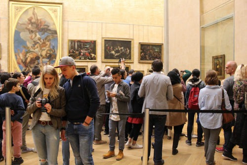 mona lisa crowd